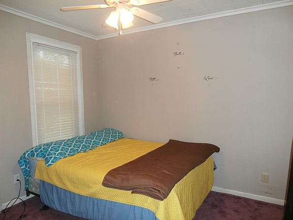 3rd image of 525 King St