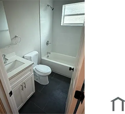 515 N Sapodilla Ave #2 — Photo 8