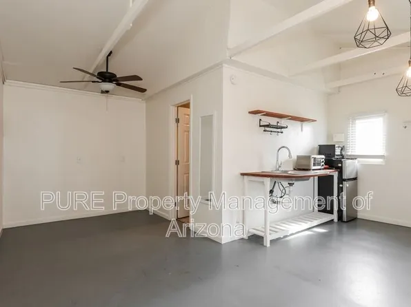 2925 N 15th Dr, Phoenix, AZ 85015