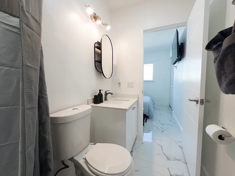 8321 SW 47th St #2 — Photo 10