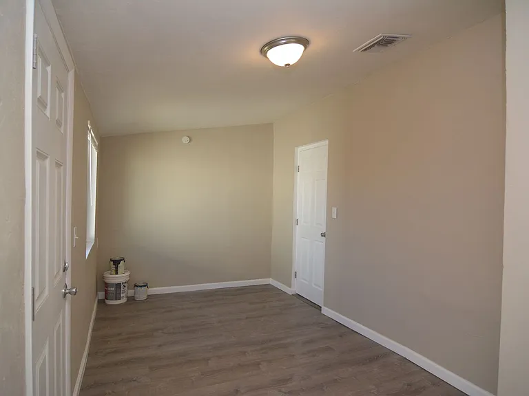835 E Graybill Dr — Photo 15