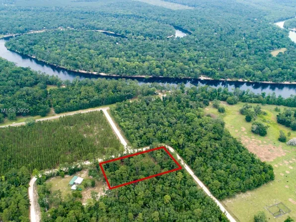 110 SE Deer Trail Rd, Branford, FL 32008