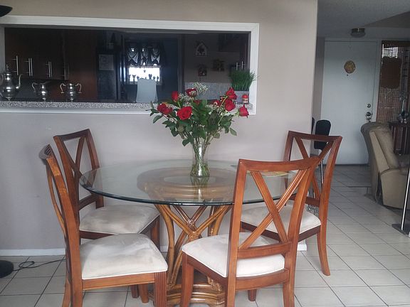 3rd image of 9411 Live Oak Pl APT 101