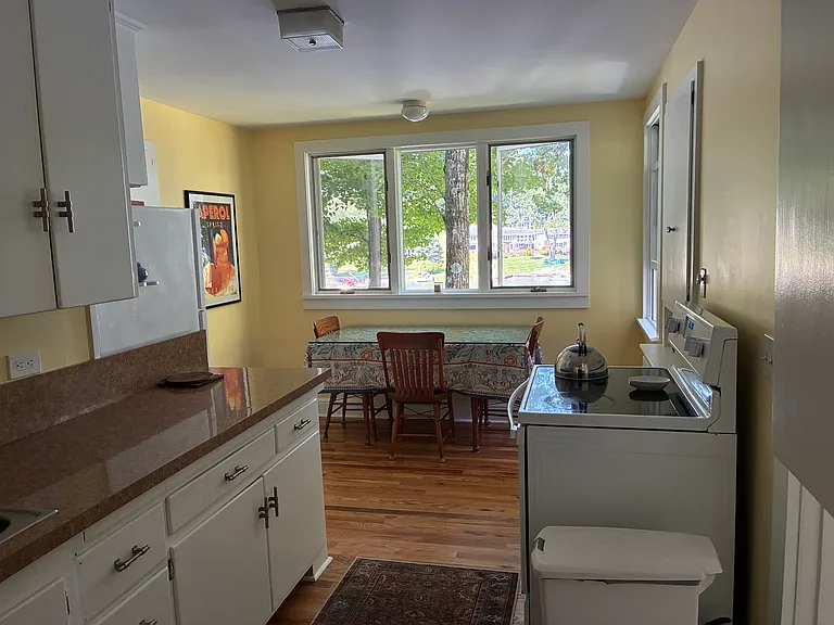 Kitchen with eating area