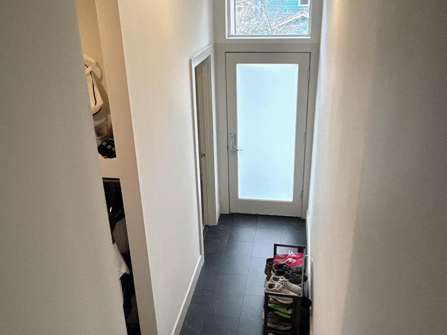 3 bed, 2.5 bath, 1340 sqft, $4,000 — Photo 2