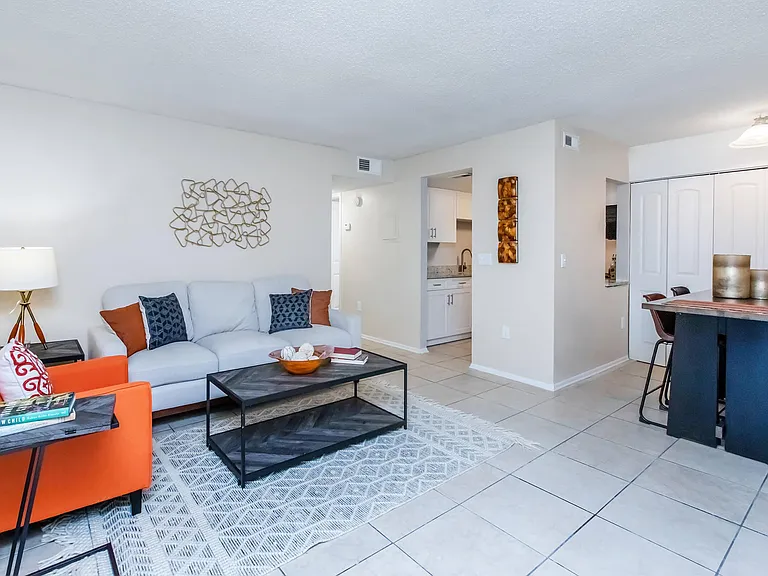 Urban Place Apartments — Photo 26