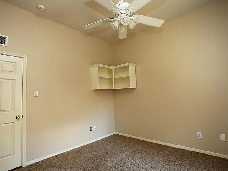 1718 Calmar Dr — Photo 20
