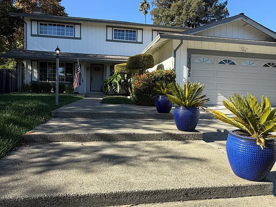 1722 Paulson Way