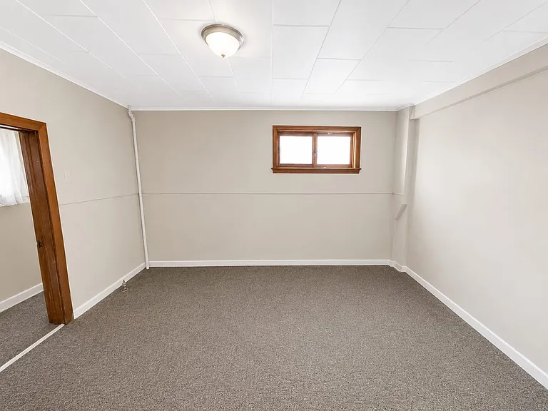 810 Wisner St — Photo 3