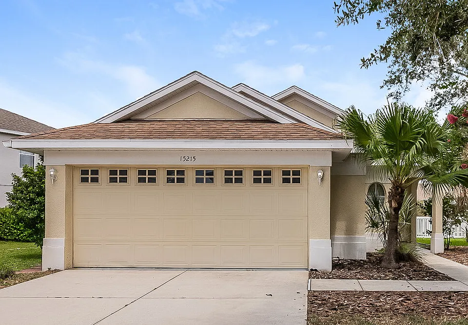 15215 Searobbin Dr