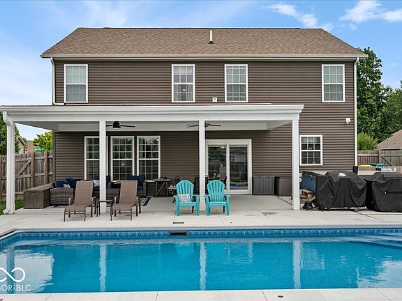 3rd image of 8198 Kilborn Way
