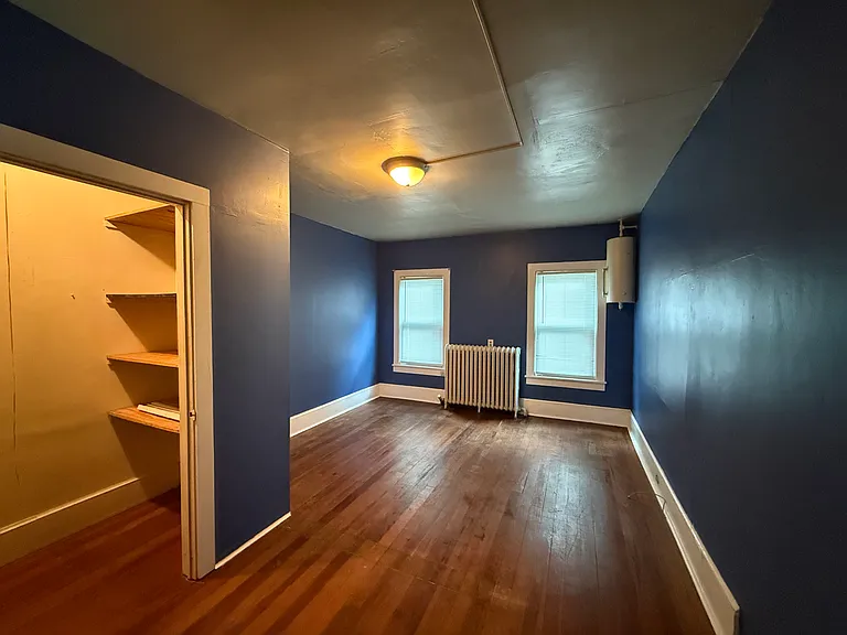 142 Giles St #2 — Photo 5
