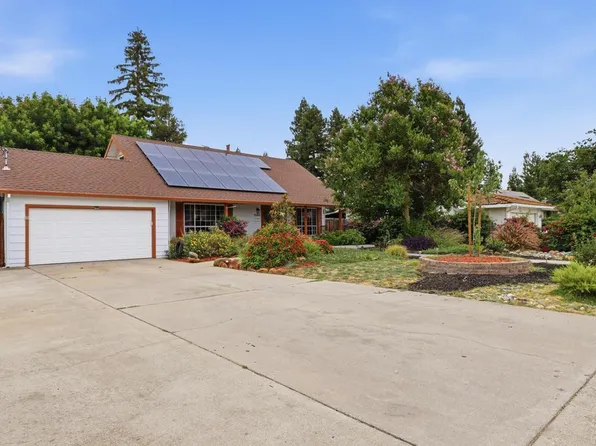 1360 Delone Dr, Yuba City, CA 95991