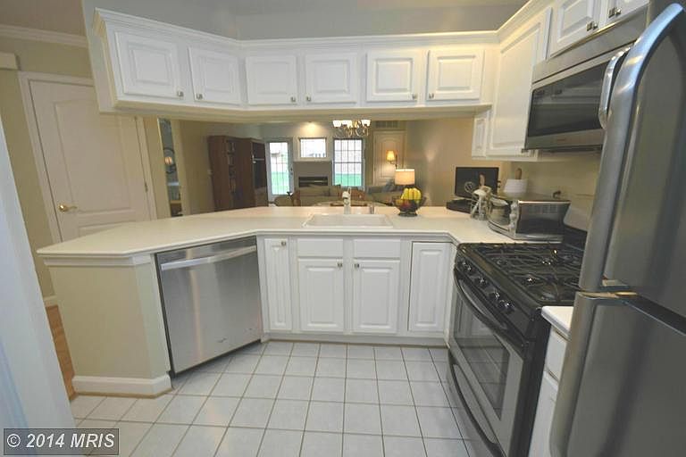 1st image of 6932 Fairfax Dr Unit 102
