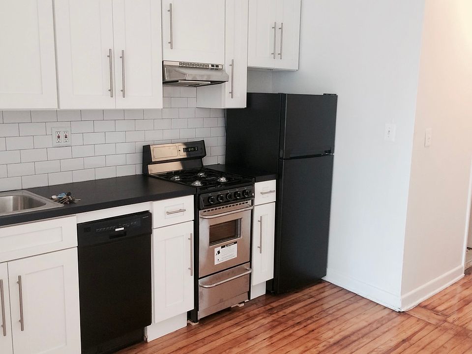 1st image of 1873 2nd Ave APT 4