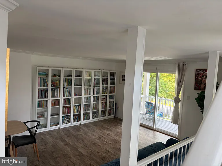 15618 Montview Dr — Photo 15