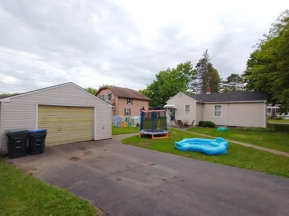 702 Prospect Ave, Cloquet, MN 55720