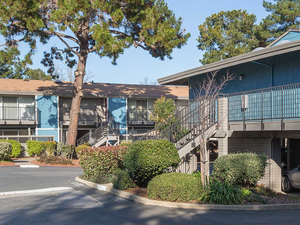 Reserve at Mountain View Apartments
