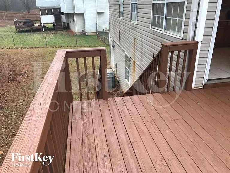 4455 Westminster Dr — Photo 11