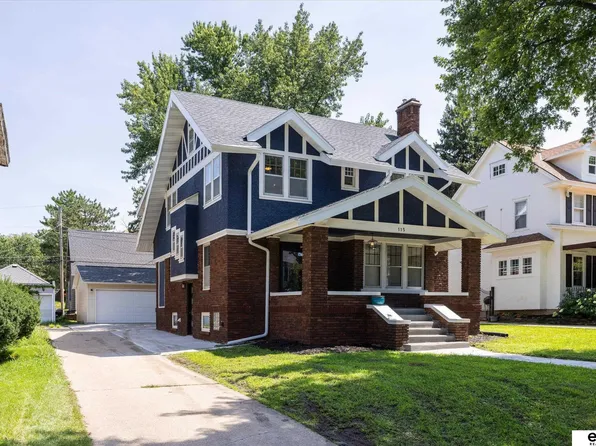 115 S 54th St, Omaha, NE 68132
