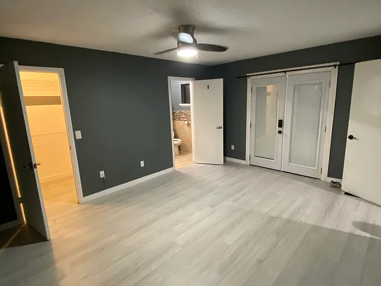 1822 W Kirby St — Photo 1