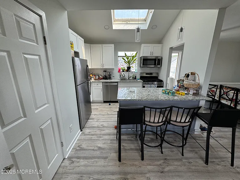 9 Kearney St #A — Photo 2