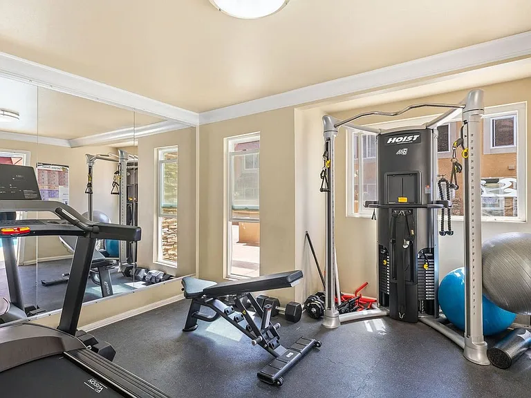 860 Turquoise St #3-ID1568497P — Photo 33
