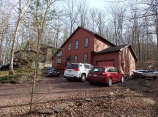267 Bear Run Dr, Drums, PA 18222