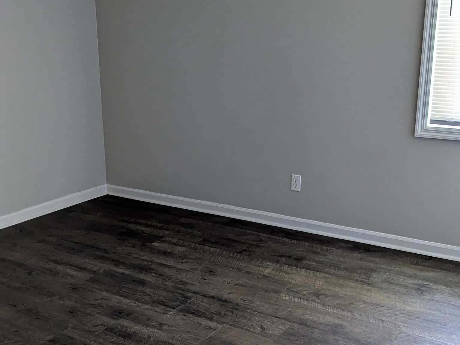 2 bed, 1080 sqft, $975 — Photo 3