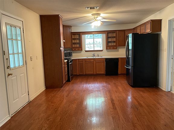 5th image of 503 Sherman St
