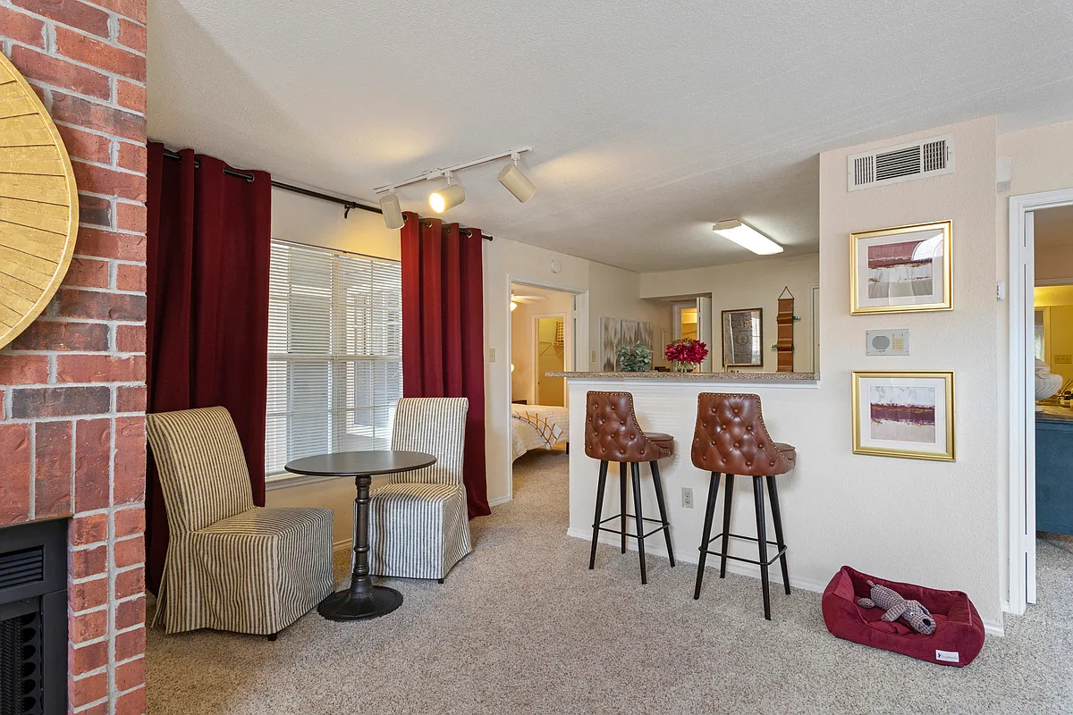 Model Living Space - Gables Citywalk & Waterford Square