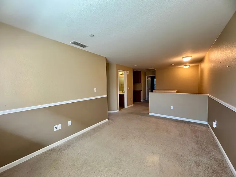 304 Esplanade Cir — Photo 22