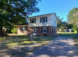 6210 Bristol Dr, Fayetteville, NC 28314