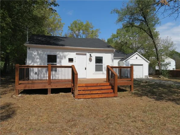410 Smith St, Butler, MO 64730