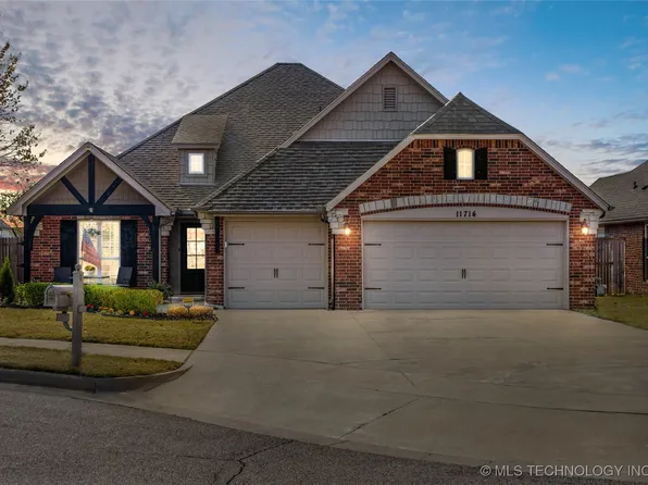 11714 S Umber Pl, Jenks, OK 74037