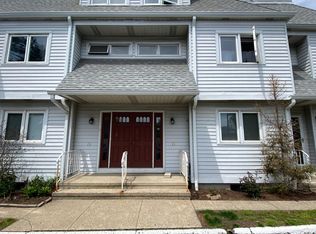678 Savin Ave #2, West Haven, CT 06516