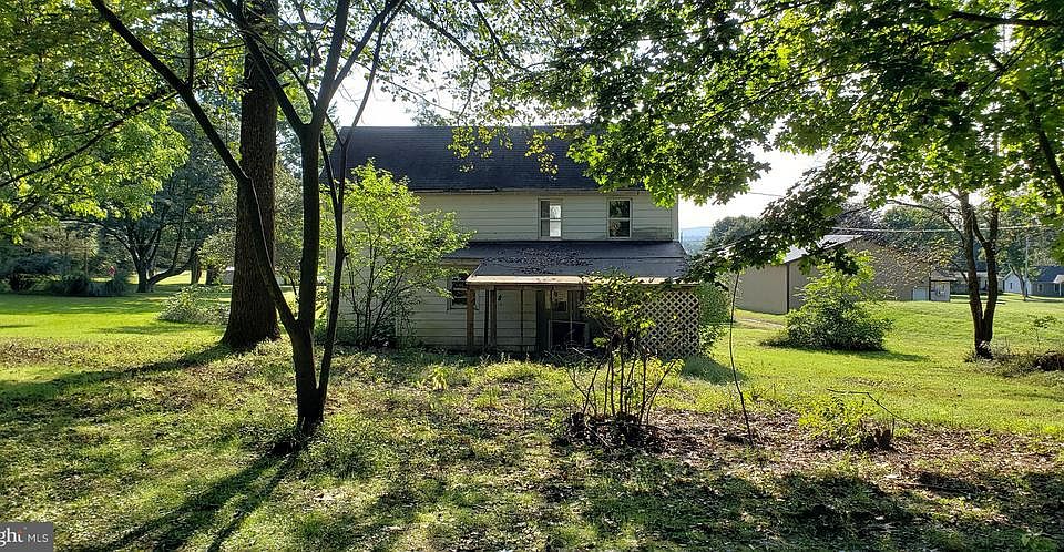 2nd image of 5319 Mountain Rd