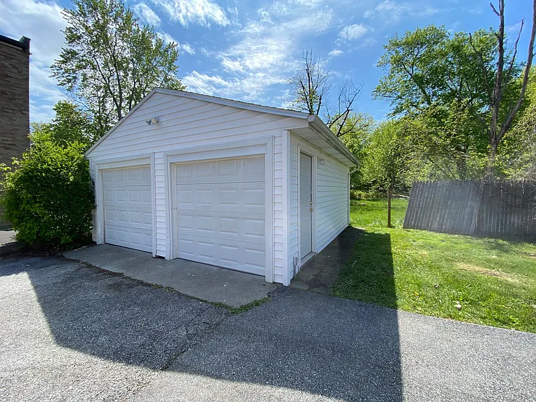 2 car garage
