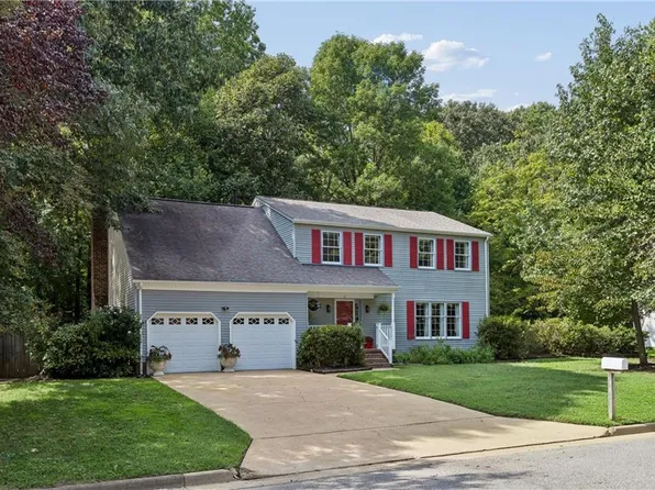12 Oscars Ct, Poquoson, VA 23662