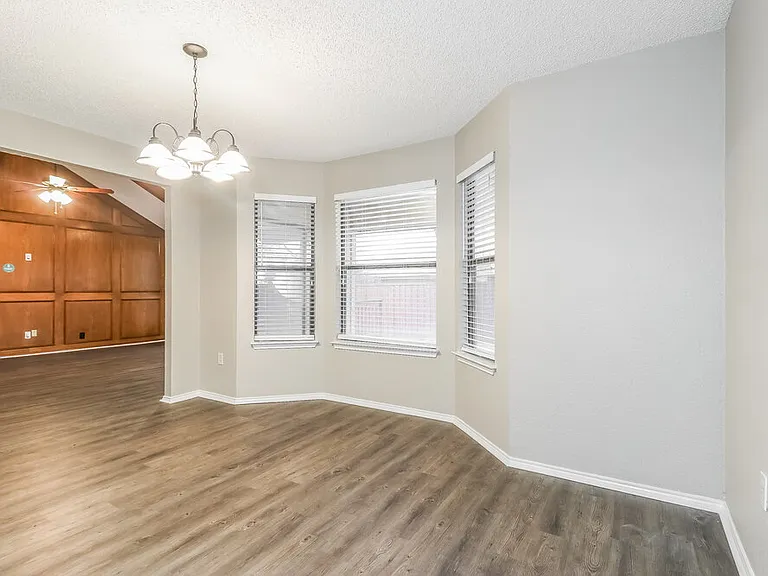 6303 Berlinetta Dr — Photo 5