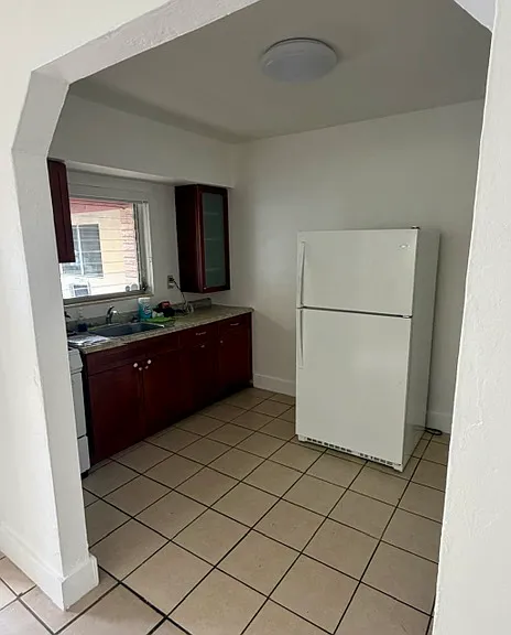 227 Calabria Ave #7 — Photo 7