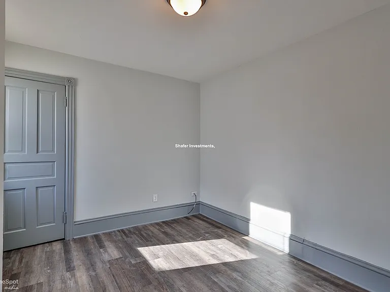 Dream Room #1