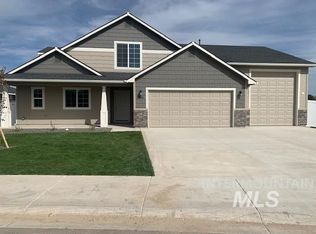 2406 Day Dr, Fruitland, ID 83619
