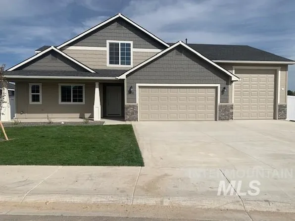 2406 Day Dr, Fruitland, ID 83619