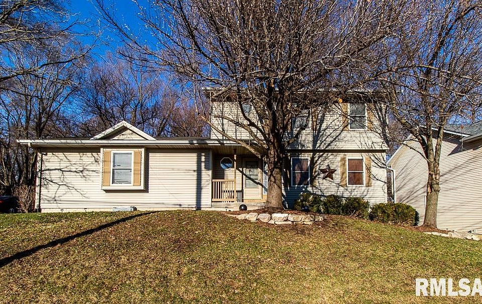 4620 N Division St, Davenport, IA 52806 | Zillow