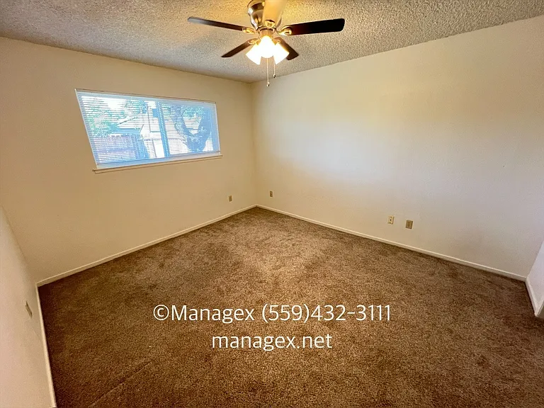 1272 W Dyer Ave — Photo 10
