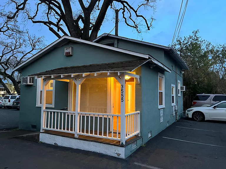 3555 Mount Diablo Blvd #C — Photo 1