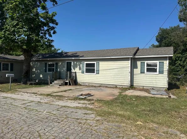 614 E Wayne, Shawnee, OK 74801