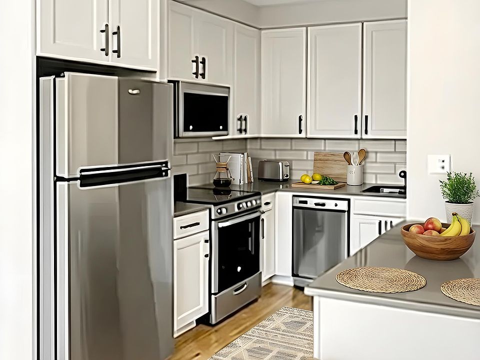 2nd image of 904 President St APT 6