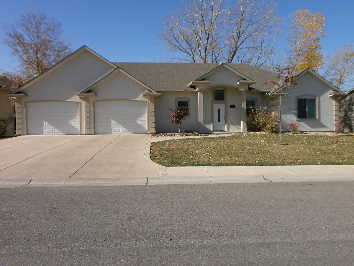 2161 E Brookstone St Derby KS 67037 Zillow